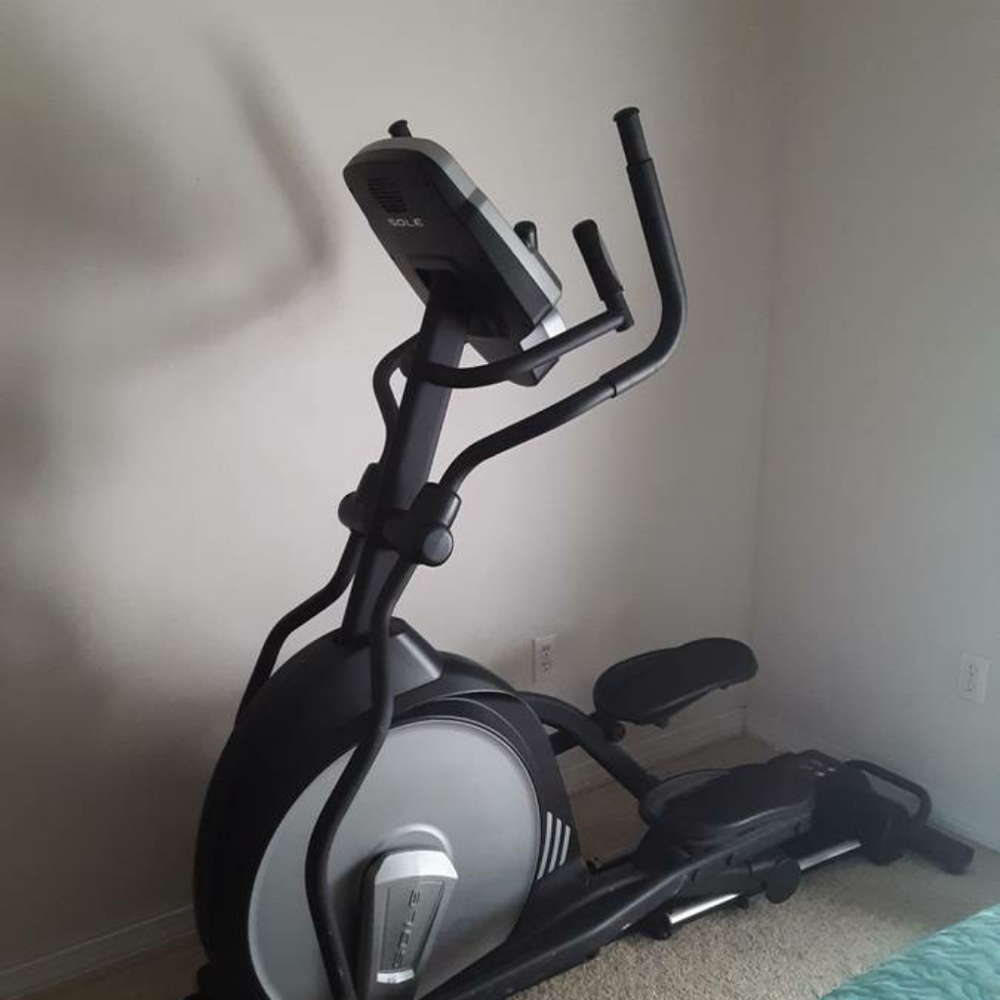 Elliptical SOLE E20